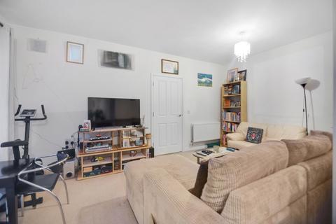 3 bedroom apartment for sale, at Chaplin House, All Saints Road, London W3