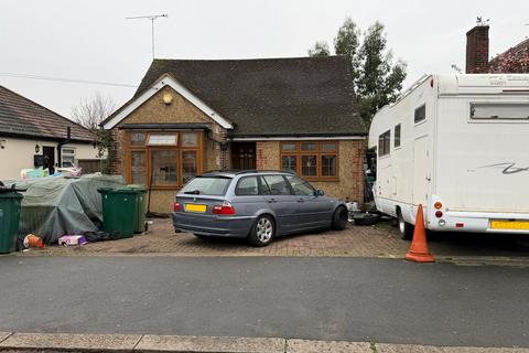 7 bedroom detached bungalow for sale, Station Crescent, Ashford TW15