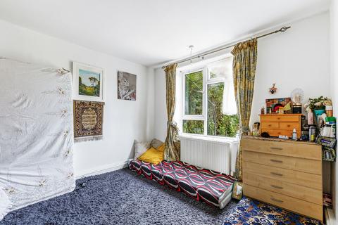 2 bedroom maisonette for sale, Canada Crescent, Acton