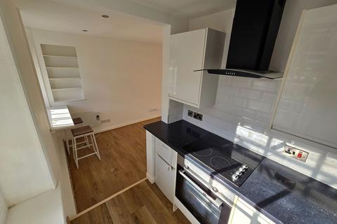 1 bedroom maisonette for sale, Cambrian Place, Swansea SA1