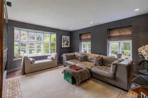 5 bedroom house for sale, Reynolds Close, Hampstead Garden Suburb, NW11