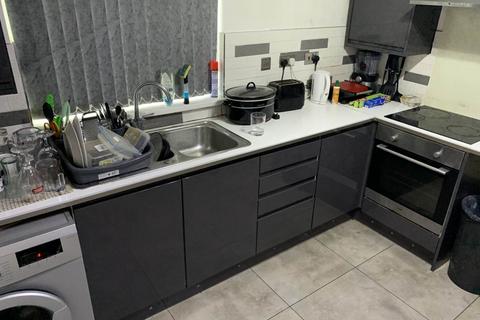 2 bedroom flat to rent, Glynrhondda Street, Cathays,