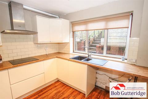 3 bedroom townhouse for sale, Leaswood Close, Newcastle