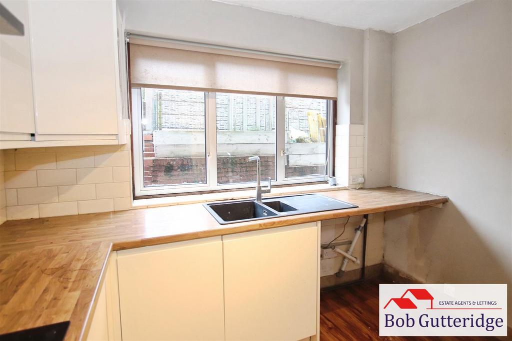 Fitted kitchen