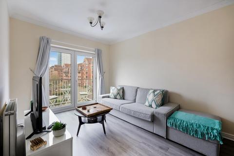 2 bedroom flat to rent, Cadnam Lodge, Schooner Close, London, E14