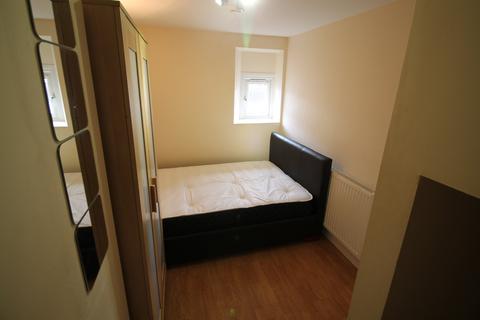 2 bedroom flat to rent, Glynrhondda St, Cardiff CF24