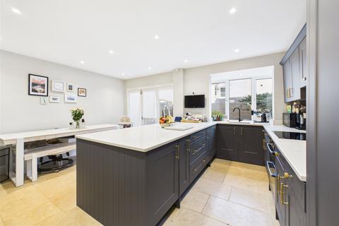4 bedroom terraced house for sale, Leighton Road, Cheltenham, Gloucestershire, GL52