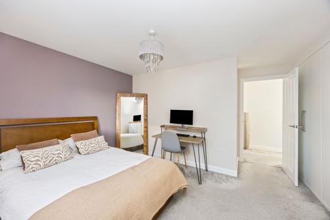 3 bedroom semi-detached house for sale, Smith Road, Broadbridge Heath, RH12