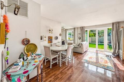 undefined, Tickfield Avenue, Southend-on-sea, SS2 6