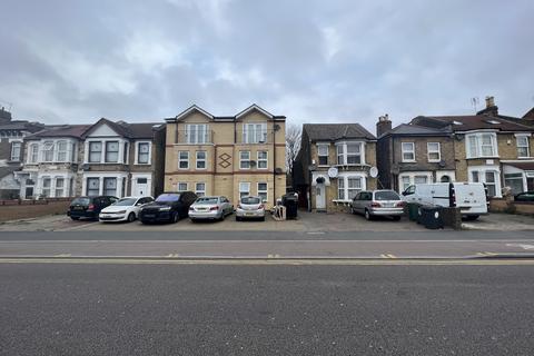 undefined, Lea Bridge Road, London E10