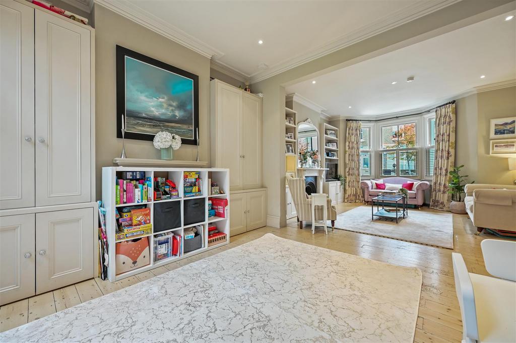 Westwick Gardens - Reception B3 (1).JPG