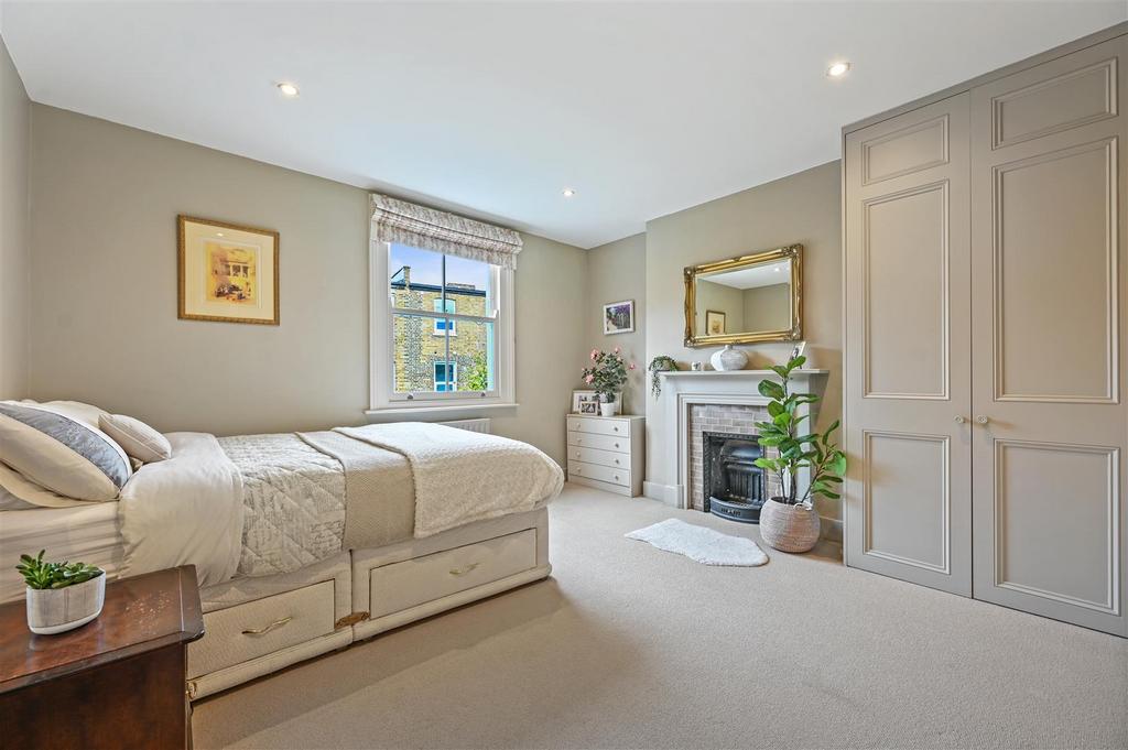Westwick Gardens - Bedroom C3 (1).JPG