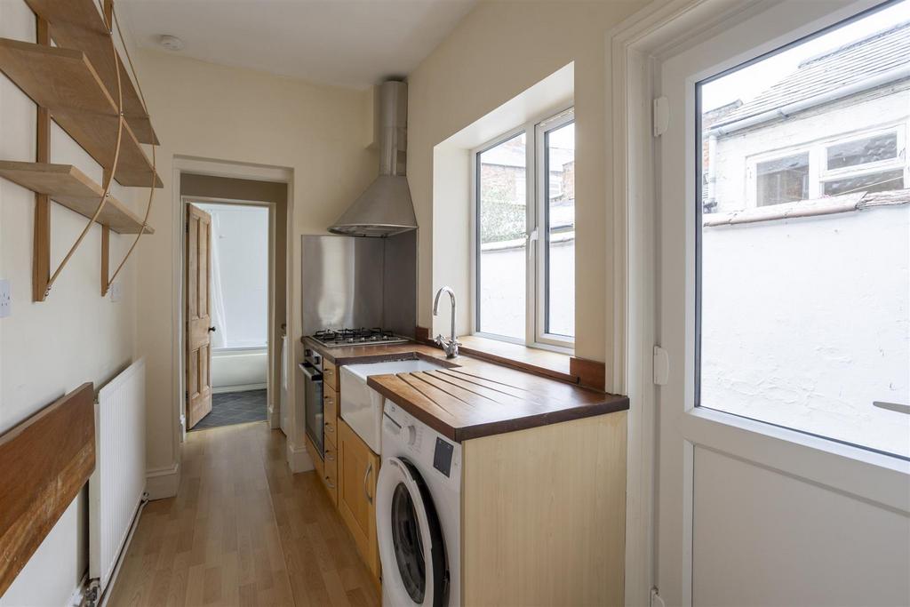 12 Smales Street 8.jpg