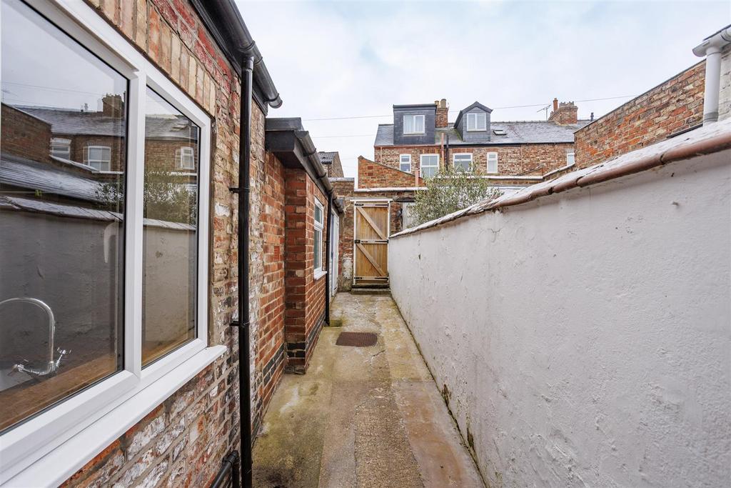 12 Smales Street 17.jpg