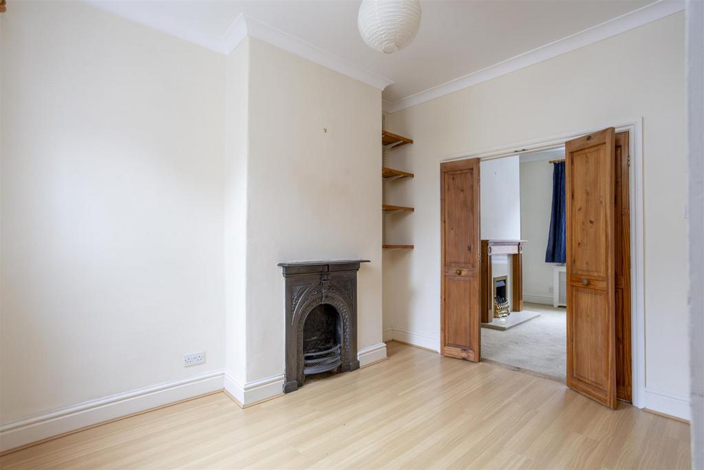 12 Smales Street 12.jpg