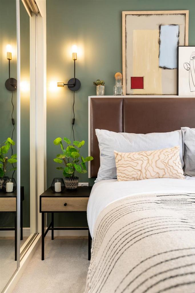 Bedroom 1 2.jpg