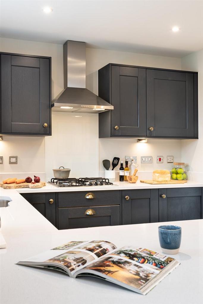 Kitchen 2.jpg