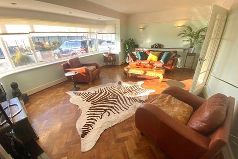 4 bedroom detached house for sale, Lake Drive, Hamworthy, Poole, BH15