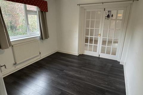 undefined, Manor Mews, Taunton TA2