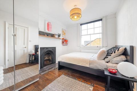 2 bedroom flat for sale, Brixton Hill, SW2