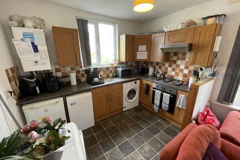 3 bedroom flat to rent, Glynrhondda Street, Cathays, Cardiff