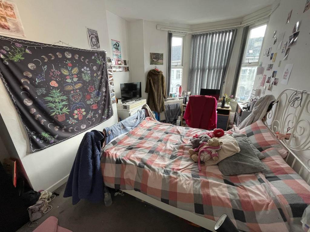 Front left bedroom