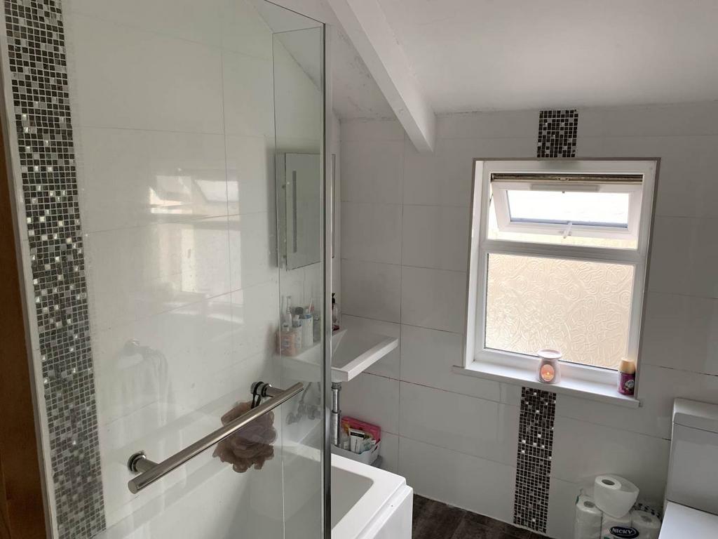 Bathroom (2)