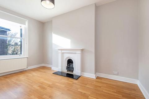 2 bedroom flat to rent, Uxbridge Road, London W12