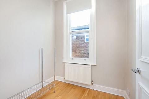 2 bedroom flat to rent, Uxbridge Road, London W12