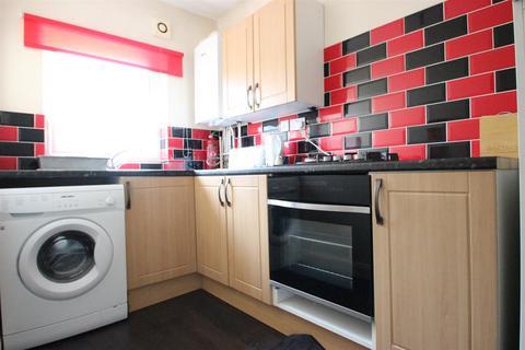 2 bedroom flat to rent, Cowley Road, Oxford