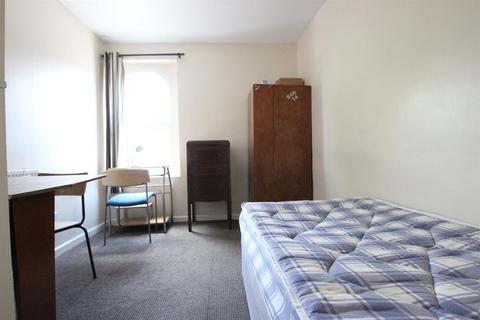 2 bedroom flat to rent, Cowley Road, Oxford