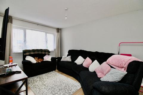 3 bedroom semi-detached house for sale, William Avenue, Margate CT9