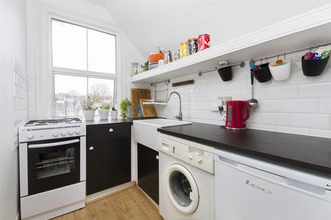 1 bedroom apartment for sale, Charleville Circus, Sydenham, London, SE26
