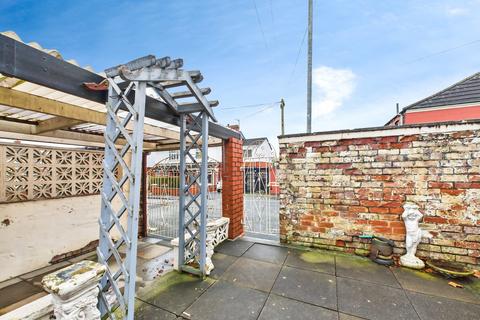 3 bedroom end of terrace house for sale, Blackbrook Road, St Helens, WA11