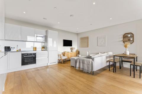 2 bedroom flat for sale, Greyhound Parade, Earlsfield, London, SW17