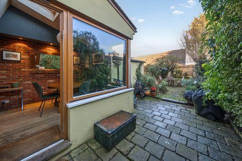 4 bedroom terraced house for sale, Rokesly Avenue, Crouch End, London, N8