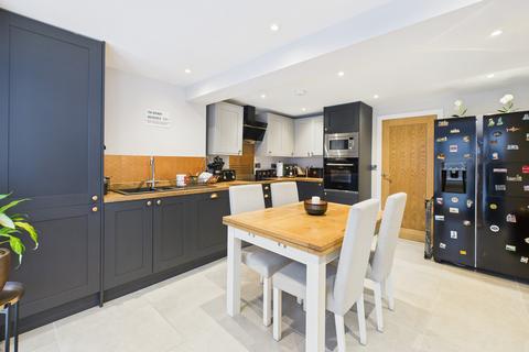 2 bedroom character property for sale, Eaton Road, Tarporley