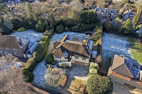 undefined, Manor Walk, Weybridge, Surrey KT13 8SD