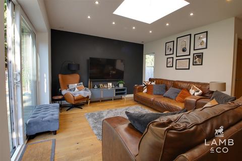 4 bedroom detached bungalow for sale, St. Johns Road, Clacton-On-Sea CO16