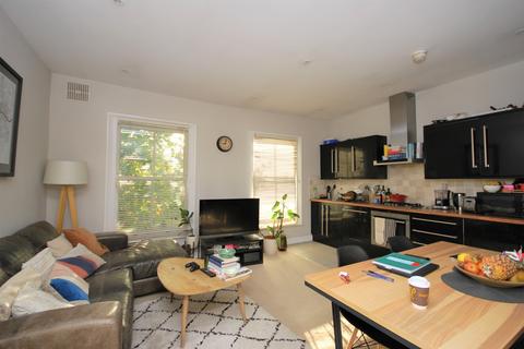 1 bedroom flat to rent, Lordship Lane London SE22