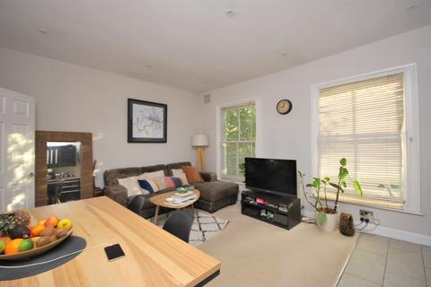 1 bedroom flat to rent, Lordship Lane London SE22
