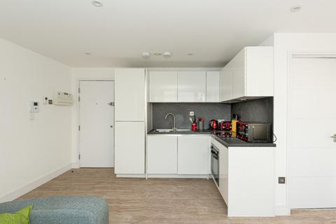 1 bedroom apartment for sale, Ashtead Village
