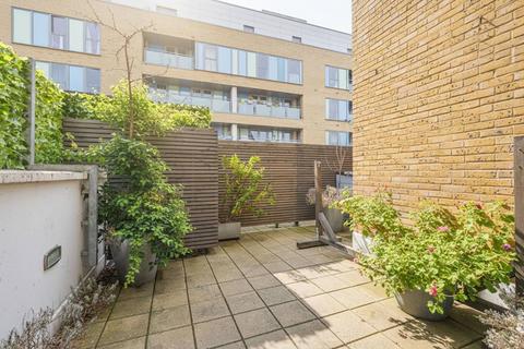 2 bedroom flat for sale, 3 Gladstone Place, London E3