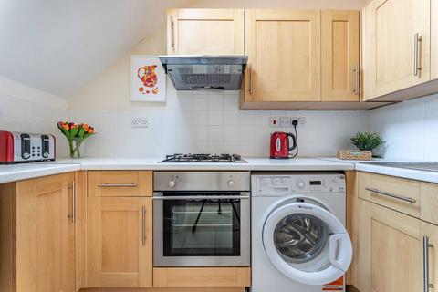2 bedroom flat for sale, Croydon Road, Anerley, London, SE20