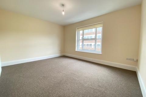 2 bedroom flat to rent, Arthur Street, Aldershot, GU11