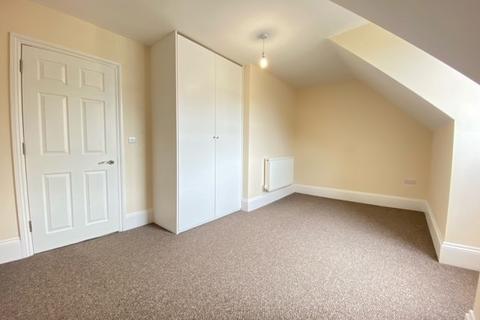 2 bedroom flat to rent, Arthur Street, Aldershot, GU11