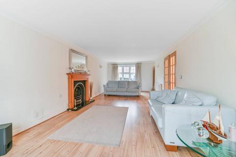 5 bedroom detached house for sale, Water Mead, Coulsdon, Chipstead, CR5