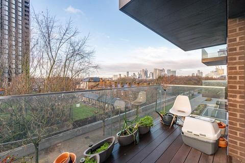 2 bedroom flat for sale, Reminder Lane, North Greenwich, London, SE10