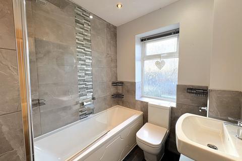 2 bedroom terraced house for sale, Maze Street, Bolton, BL3
