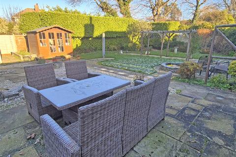 2 bedroom bungalow for sale, Crossmead Avenue, New Milton, Hampshire, BH25